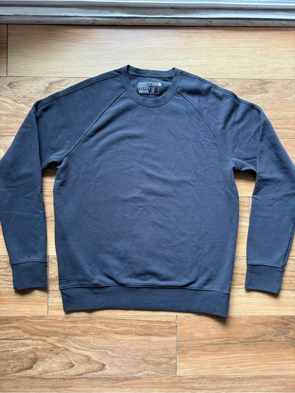 Public Rec Friday Crewneck Sweatshirt Men’s Medium Black Hidden Side Zip Pocket
